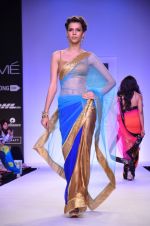 Model walk for Mandira Bedi Show at LFW 2014 Day 2 in Grand Hyatt, Mumbai on 13th March 2014 (71)_53219f9d4d167.JPG