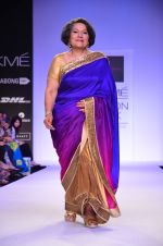Model walk for Mandira Bedi Show at LFW 2014 Day 2 in Grand Hyatt, Mumbai on 13th March 2014 (96)_53219fa68cc54.JPG