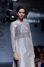 Model walk for Ragini Ahuja Show at LFW 2014 Day 1 in Grand Hyatt, Mumbai on 12th March 2014 (129)_532180876754d.JPG