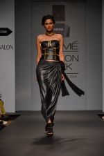Model walk for Swagger by Saj Jabong Show at LFW 2014 Day 1 in Grand Hyatt, Mumbai on 12th March 2014 (208)_532183f637eb3.JPG
