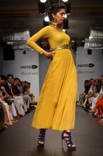 Model walk for Swagger by Saj Jabong Show at LFW 2014 Day 1 in Grand Hyatt, Mumbai on 12th March 2014 (238)_532184063cf04.JPG
