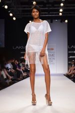 Model walk for Dorothy Perkins Show at LFW 2014 Day 2 in Grand Hyatt, Mumbai on 13th March 2014 (146)_53229cce12719.JPG