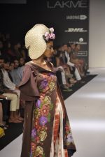 Model walk for N and S Gaia Show at LFW 2014 Day 3 in Grand Hyatt, Mumbai on 14th March 2014 (85)_5322e417a1fd2.JPG