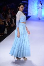 Model walk for Anita Dongre Show at LFW 2014 Day 3 in Grand Hyatt, Mumbai on 14th March 2014 (107)_53243cdf99692.JPG