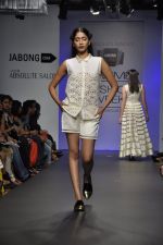Model walk for Arman and Aiman Show at LFW 2014 Day 3 in Grand Hyatt, Mumbai on 14th March 2014 (37)_53242e8d054cc.JPG