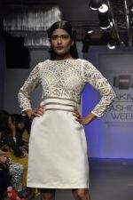 Model walk for Arman and Aiman Show at LFW 2014 Day 3 in Grand Hyatt, Mumbai on 14th March 2014 (68)_53242e9973cfd.JPG