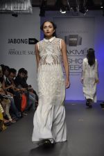 Model walk for Arman and Aiman Show at LFW 2014 Day 3 in Grand Hyatt, Mumbai on 14th March 2014 (98)_53242ea552163.JPG