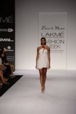 Model walk for Zhen and Mossi Show at LFW 2014 Day 4 in Grand Hyatt, Mumbai on 15th March 2014 (24)_53251294411bb.JPG