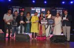 Sonam Kapoor, Anup Jalota at the launch of Kuch Dil Ne Kaha Ghazal Album in Mumbai on 18th March 2014 (34)_53292459ed5da.JPG