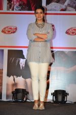 Kajol at Help a child reach campaign launch in Mumbai on 19th March 2014 (1)_532a7dc7b6ca3.JPG