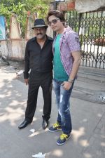 at Hume Toh Loot Liya on location in Andheri, Mumbai on 20th March 2014 (80)_532c25f84d91c.JPG