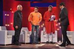 Salman Khan at CNN IBN Veer event in Lalit Hotel, Mumbai on 23rd March 2014 (107)_53301e2150614.JPG