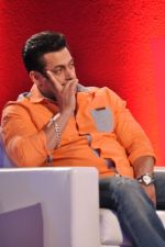 Salman Khan at CNN IBN Veer event in Lalit Hotel, Mumbai on 23rd March 2014 (62)_53301e151bbbc.JPG