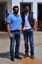 Sunny Deol, Harman Baweja at the Promotion of Dishkiyaoon in Sun N Sand on 25th March 2014 (53)_5332c73d98a13.JPG