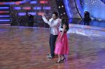 Varun Dhawan and Ileana DCruz on the sets of Lil Masters on Zee in Famous, Mumbai on 25th March 2014 (94)_5332c0023bde3.JPG