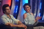 Varun Dhawan, Nargis Fakhri on the sets of Boogie Woggie grand finale in Malad, Mumbai on 25th March 2014 (50)_5332c44ad3d6f.JPG
