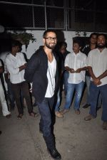 Shahid Kapoor at the screening of the film Inam in Mumbai on 26th March 2014 (87)_53355b81b350a.JPG
