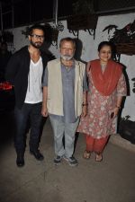 Shahid Kapoor, Pankaj Kapoor, Supriya Pathak at the screening of the film Inam in Mumbai on 26th March 2014 (76)_53355b8302c6d.JPG