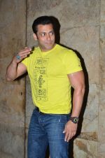 Salman Khan at the special screening of Marathi film Yellow in Mumbai on 29th March 2014 (37)_53378be3a3820.JPG