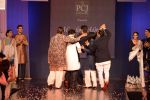 Amitabh Bachchan, Akshay Kumar, Farhan Akhtar, Ranbir Kapoor, Siddharth Malhotra, Manish Malhotra walk the ramp for Manish Malhotra Show Men for Mijwan in Mumbai on 1st April 2014 (24)_533bec3ba571f.JPG