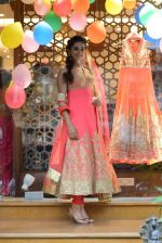 Rakul Preet Singh at Hue Spring Summer Collection launch by designer Tamanna Punjabi Kapoor in Mumbai on 4th April 2014 (141)_533f6e5bc4e03.JPG