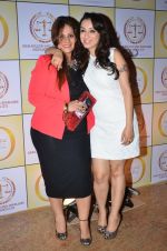 Madhurima Nigam, Kiran Bawa at the Red carpet party of Shilpa Shetty_s Satyug Gold in Grand Hyatt, Mumbai on 5th April 2014 (109)_53435ef7d7c75.JPG