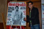 Sidharth Malhotra at Men_s Health issue launch in Orchid, Mumbai on 12th April 2014 (67)_534a170fb8751.JPG