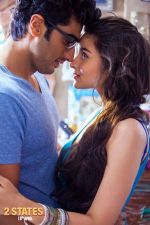 Arjun Kapoor and Alia Bhatt in 2 States_534be7a58818f.jpg