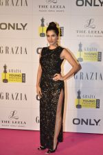 Sophie Chaudhary at Grazia Young awards red carpet in Mumbai on 13th April 2014 (207)_534bb7ba58d63.JPG