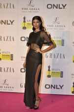 at Grazia Young awards red carpet in Mumbai on 13th April 2014 (170)_534b7cfece42c.JPG