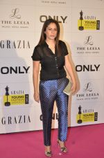 at Grazia Young awards red carpet in Mumbai on 13th April 2014 (30)_534b7abf34a95.JPG