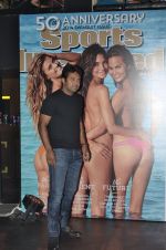 Leander Paes at Sports Illustrated swimsuit issue launch in Royalty, Mumbai on 14th April 2014 (29)_534d023443217.JPG