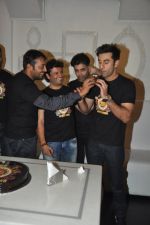 Karan Johar, Vikas Bahl, Ranbir Kapoor, Anurag Kashyap at Wrap-up bash of Bombay Velvet in Mumbai on 16th April 2014 (42)_534faf6079282.JPG