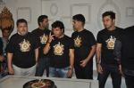 Vikramaditya Motwane, Vijay Singh, Karan Johar, Vikas Bahl, Ranbir Kapoor, Anurag Kashyap at Wrap-up bash of Bombay Velvet in Mumbai on 16th April 2014 (103)_534facd0bd615.JPG