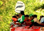 Rakhi Sawant (Candidate of Rashtriya Aam Party from North West Mumbai) during her finale rally (9)_5355f76c696d9.JPG