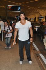 Sahil Khan leave for IIFA Tampa on day 1 in Mumbai on 21st April 2014 (99)_53560f3587c2c.JPG
