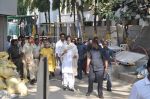 Amitabh Bachchan, Jaya Bachchan, Abhishek Bachchan, Aishwarya Rai Bachchan voting at Jamnabai School in Mumbai on 24th April 2014 (140)_5359cf2143976.JPG