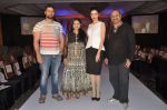 Leslie Lewis, Divya Kumar at SNDT_s Chrysallis Fashion Show in Mumbai on 25th April 2014 (27)_535b4facd55af.JPG