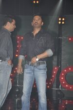 Sunil Shetty on the sets of NDTV Prime_s Ticket to bollywood in Mumbai on 25th April 2014 (6)_535b4ab35fd7f.JPG