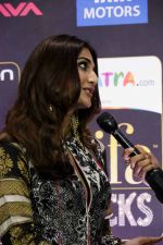 Vaani Kapoor at IIFA ROCKS Green Carpet in Tampa Convention Center on 24th April 2014 (3)_535c02f7a3d89.jpg