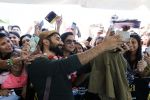 Vir Das arrives at Tampa International Airpot on 24th April 2014 for IIFA (3)_535baf0f34c92.jpg