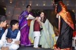 Aishwarya Rai Bachchan pays tribute to Sri Sathya Sai Baba in Mumbai on 27th April 2014 (152)_535e096d501e1.JPG