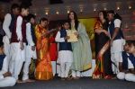 Aishwarya Rai Bachchan pays tribute to Sri Sathya Sai Baba in Mumbai on 27th April 2014 (164)_535e09a2535a8.JPG
