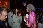 Aishwarya Rai Bachchan, Shivkumar Sharma pays tribute to Sri Sathya Sai Baba in Mumbai on 27th April 2014 (160)_535e09f627e7b.JPG