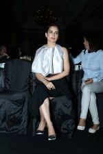 Kangana ranaut during the NDTV Indian of the year awards on 29th April 2014 (8)_5360d1a263552.JPG