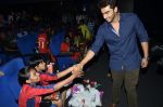 Arjun Kapoor at Special screening of 2 states for under priveledged children in Mumbai on 30th April 2014 (12)_5362327fa1700.JPG