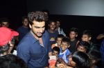 Arjun Kapoor at Special screening of 2 states for under priveledged children in Mumbai on 30th April 2014 (24)_536232a21076e.JPG