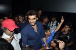 Arjun Kapoor at Special screening of 2 states for under priveledged children in Mumbai on 30th April 2014 (25)_536232a4d6953.JPG