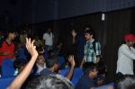 Arjun Kapoor at Special screening of 2 states for under priveledged children in Mumbai on 30th April 2014 (9)_5362327790133.JPG