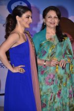 Soha Ali Khan and Sharmila Tagore at Clinic plus and Plan India launch their association to empower mothers and daughters in Marriott, Mumbai on 6th May 2014 (10)_5369b6992b76c.JPG